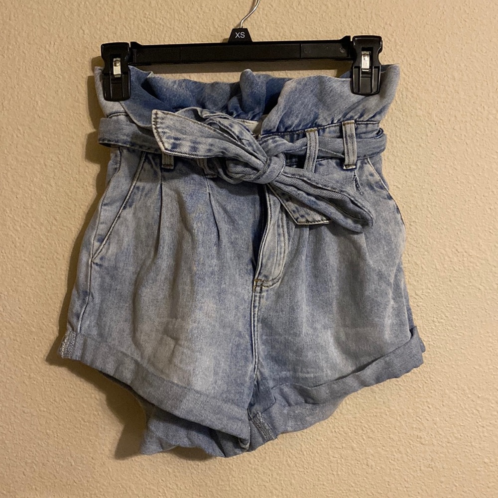 Blank NYCJ paper bag style shorts size 24